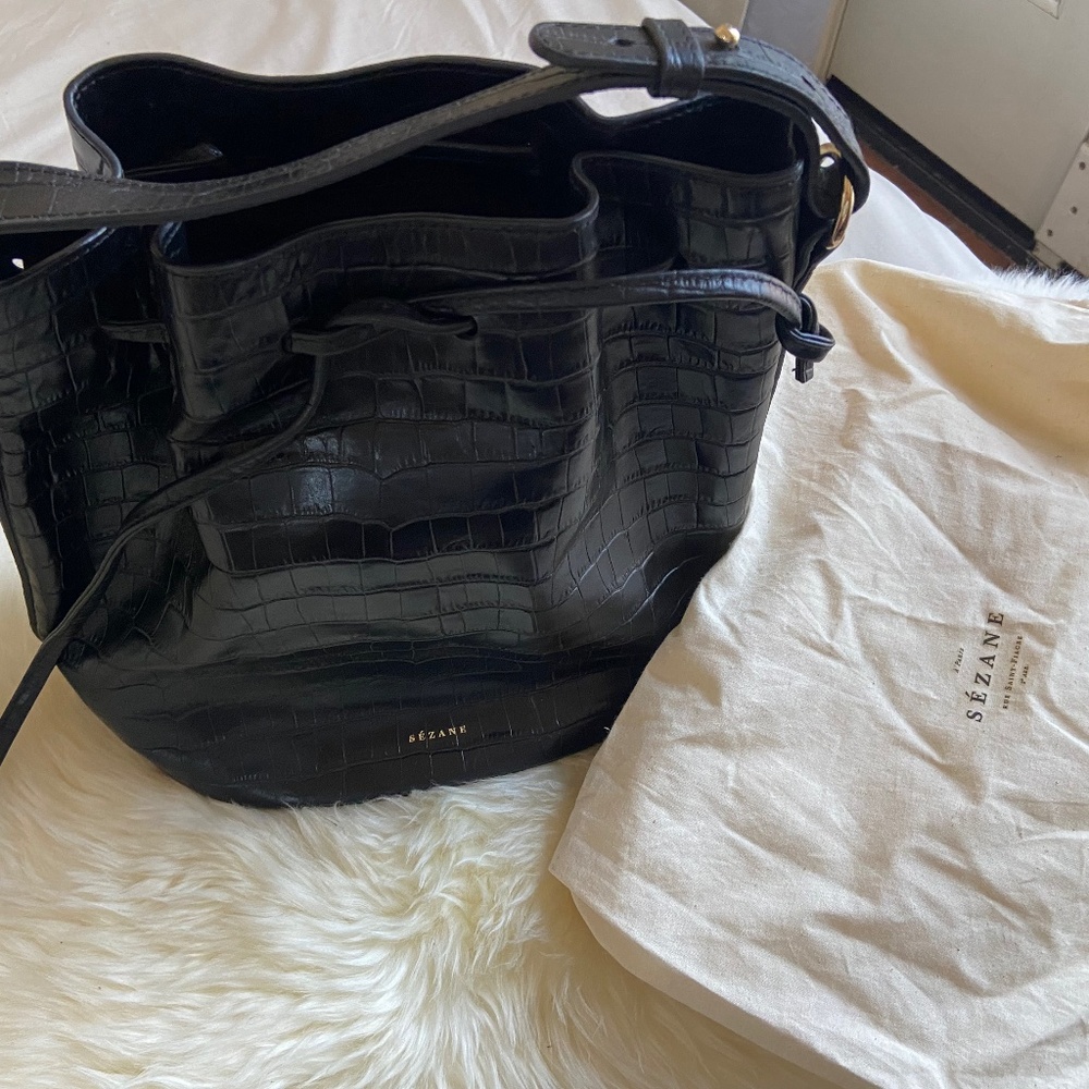 Sézane bucket bag